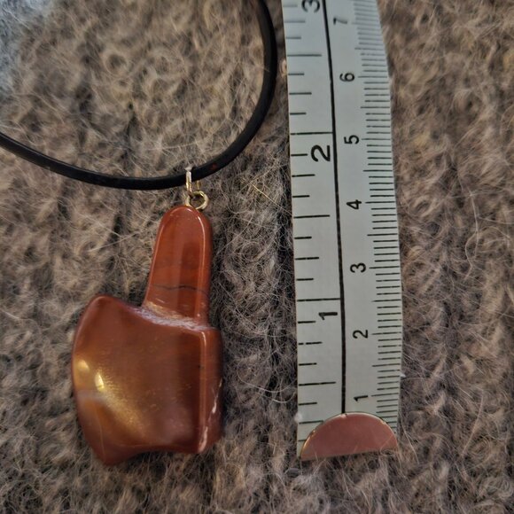 COPY - NWOT Red jasper gemstone axe/battle axe pendant, artisan, unisex - Picture 5 of 5